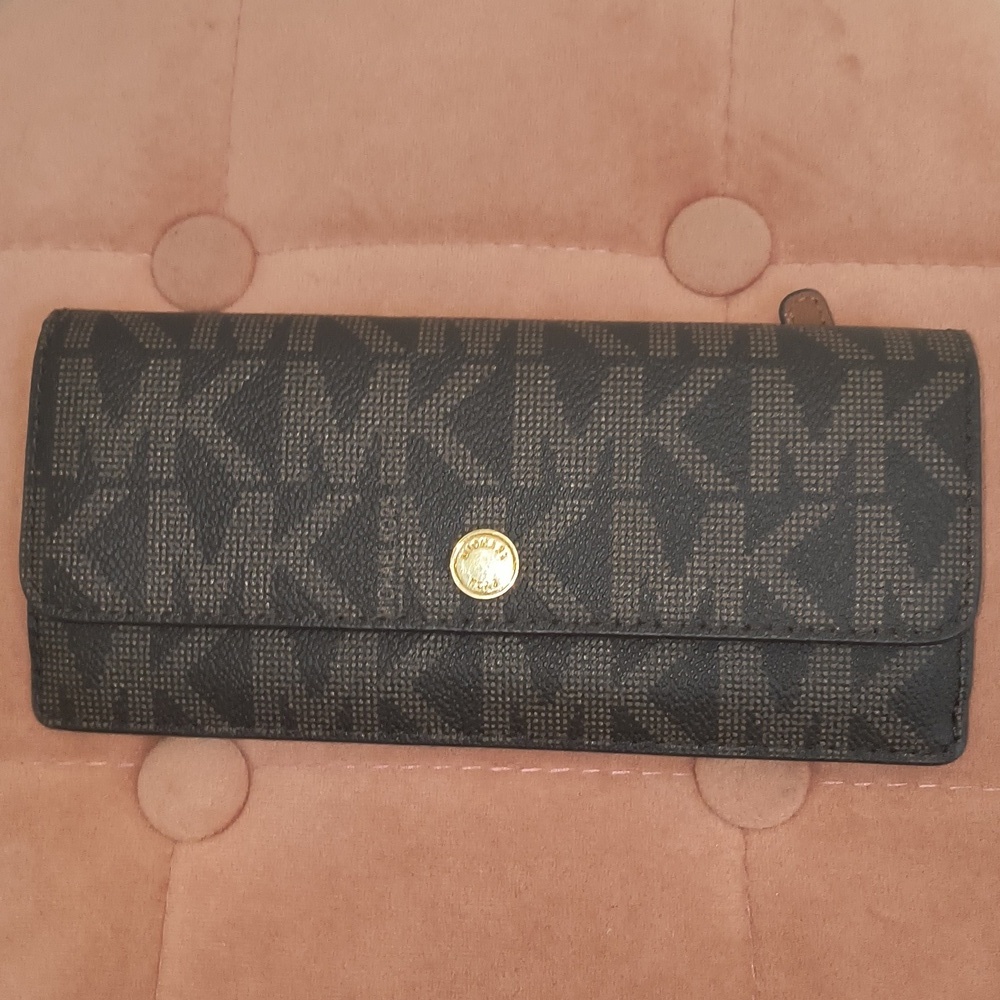 Michael Kors Signature Leather Flap Wallet